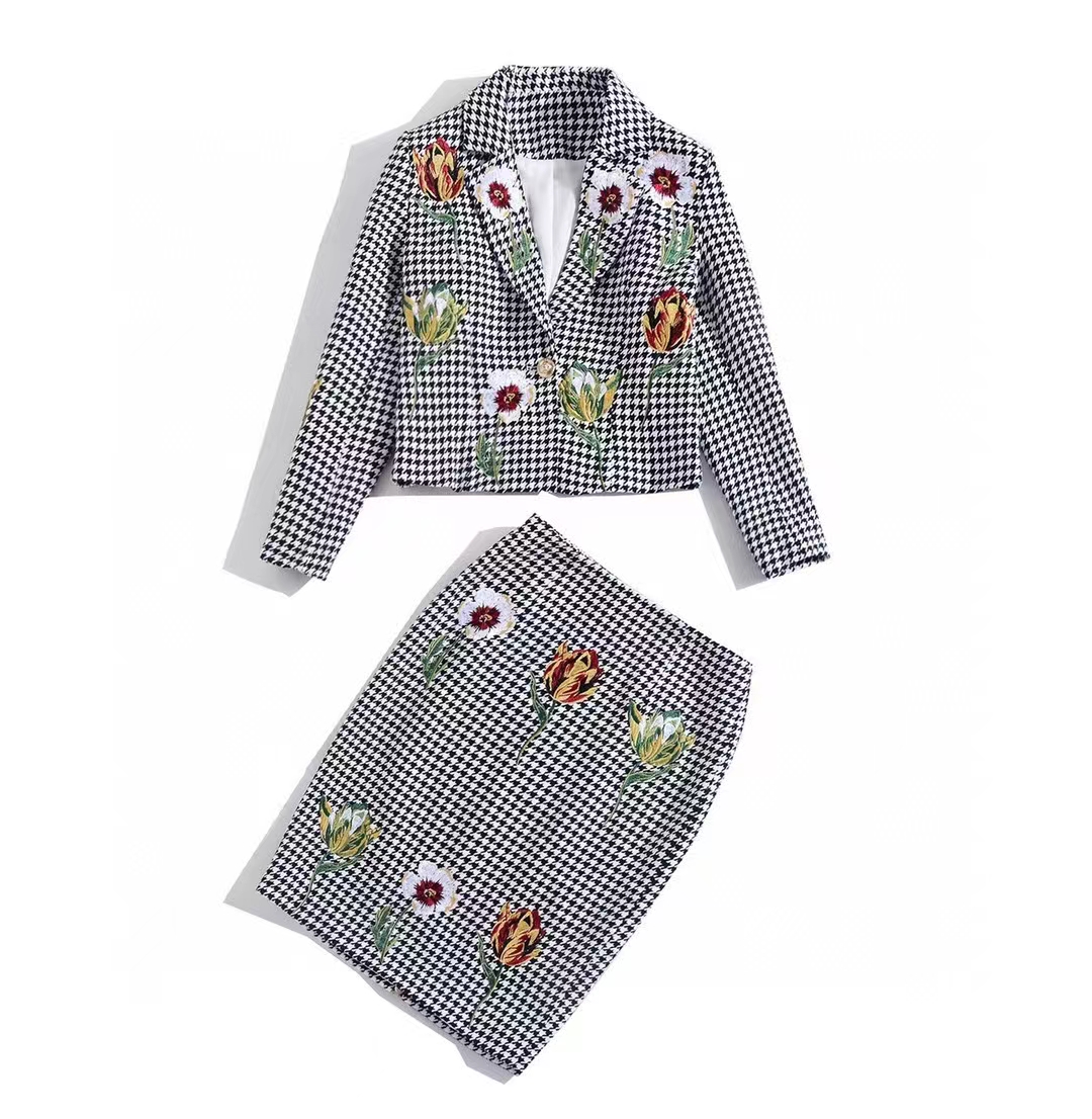 European and American women's clothing winter 2022 new Long sleeve suit collar checked embroidered jacket skirts Fashion suit, Black
European and American women's clothing winter 2022 new Long sleeve suit collar checked embroidered jacket skirts Fashion suit, Black