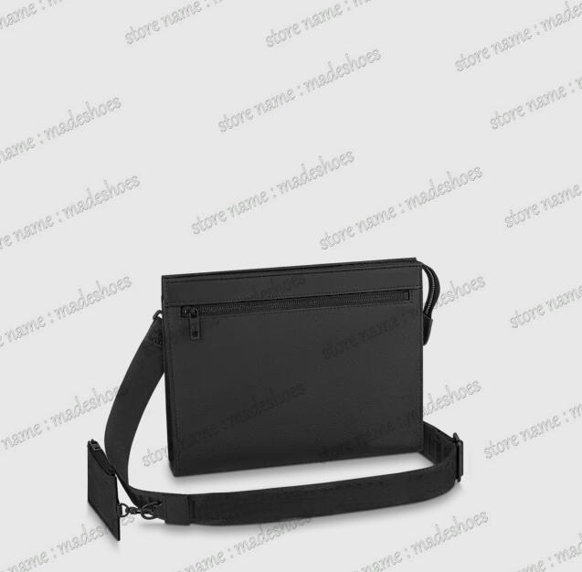 New Messenger Pochette Voyage Aerogram Mens Shoulder Bag M59329 Designer Monograms Cross Body Envelope Shape Bag with a zipped card holder function
New Messenger Pochette Voyage Aerogram Mens Shoulder Bag M59329 Designer Monograms Cross Body Envelope Shape Bag with a zipped card holder function