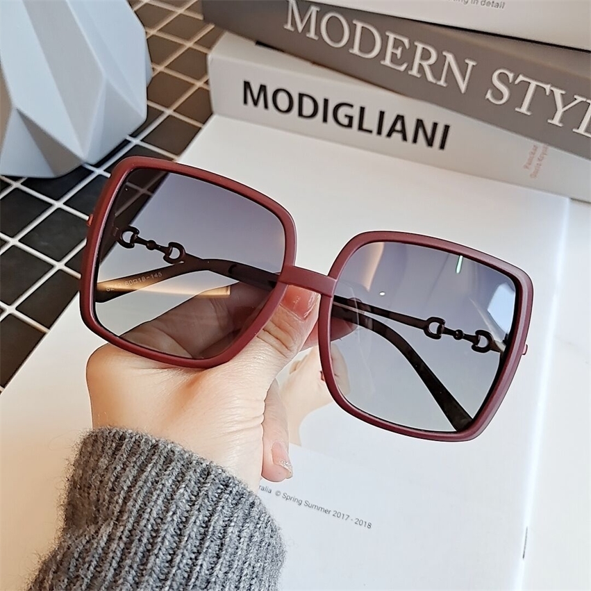 New black Polarized Sunglasses Women's square large frame sun shading street shooting glasses large round face sunglasses Fashion
New black Polarized Sunglasses Women's square large frame sun shading street shooting glasses large round face sunglasses Fashion