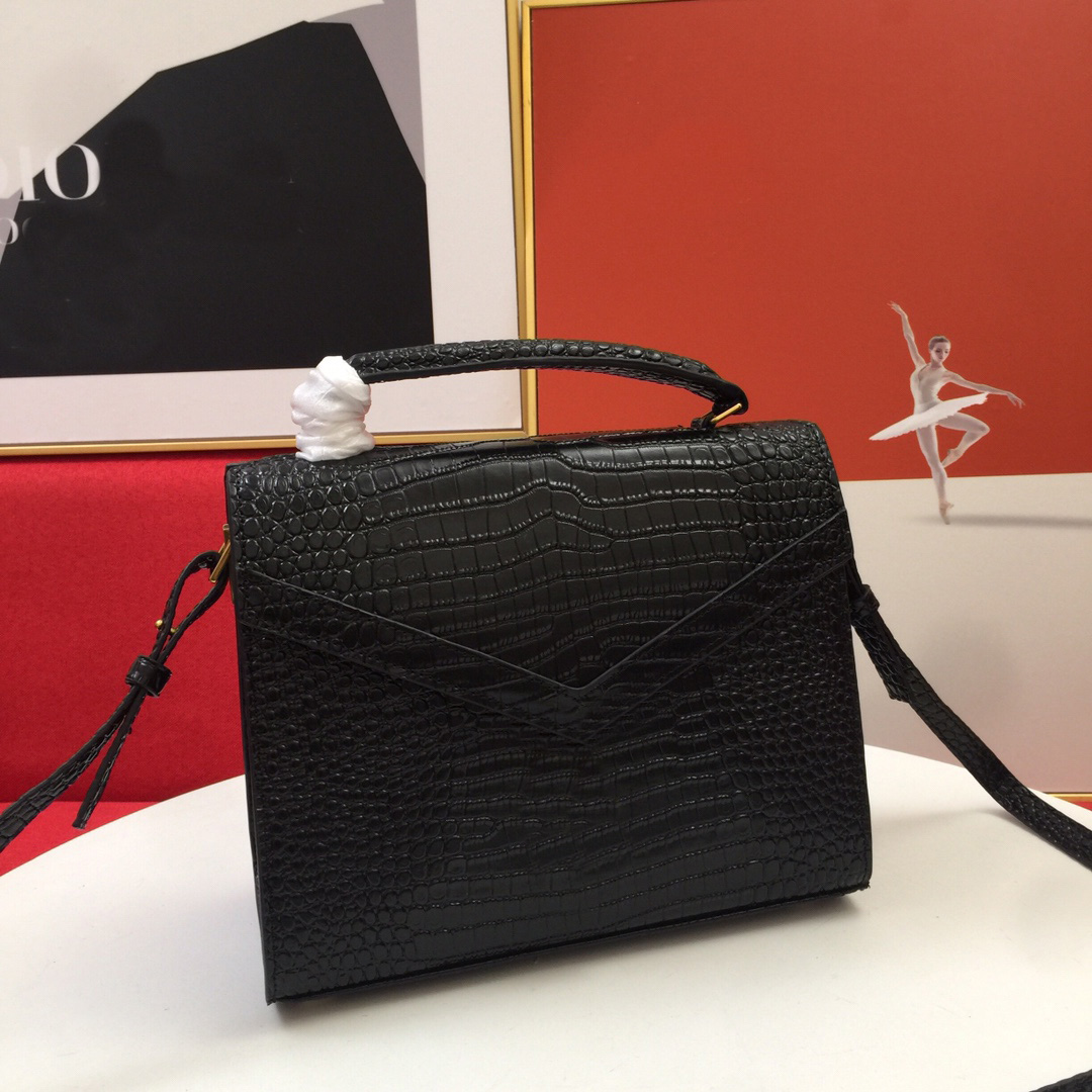 Black Crocodile envelope bags designer classic metal hardware top handle handbag medium women messenger bag 2022 new cassandra fashion girl Crossbody Shoulder Bag
Black Crocodile envelope bags designer classic metal hardware top handle handbag medium women messenger bag 2022 new cassandra fashion girl Crossbody Shoulder Bag