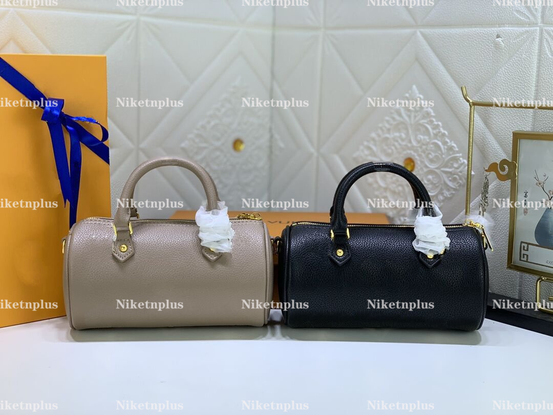 Papillon BB Shoulder Bag M45980 Embossed Supple Grained Cowhide Leather Handbag with Jacquard Wide Shoulder Straps Removable Round Coin Purse M45707 M45994, 01
Papillon BB Shoulder Bag M45980 Embossed Supple Grained Cowhide Leather Handbag with Jacquard Wide Shoulder Straps Removable Round Coin Purse M45707 M45994, 01