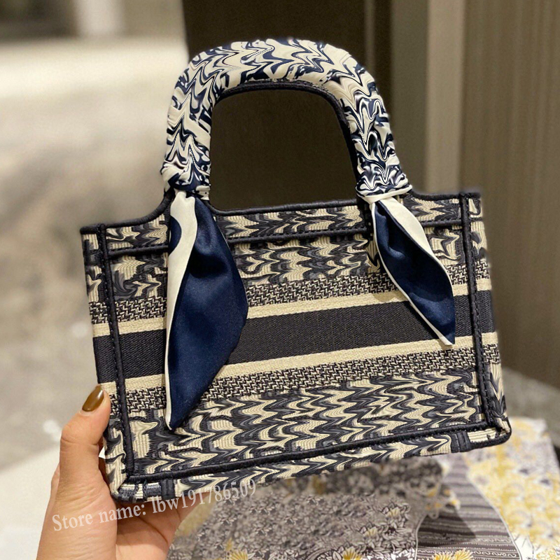 Designer handbag canvas totes for women embroidery letter tiger pattern luxury tote bag 22cm, Package
Designer handbag canvas totes for women embroidery letter tiger pattern luxury tote bag 22cm, Package