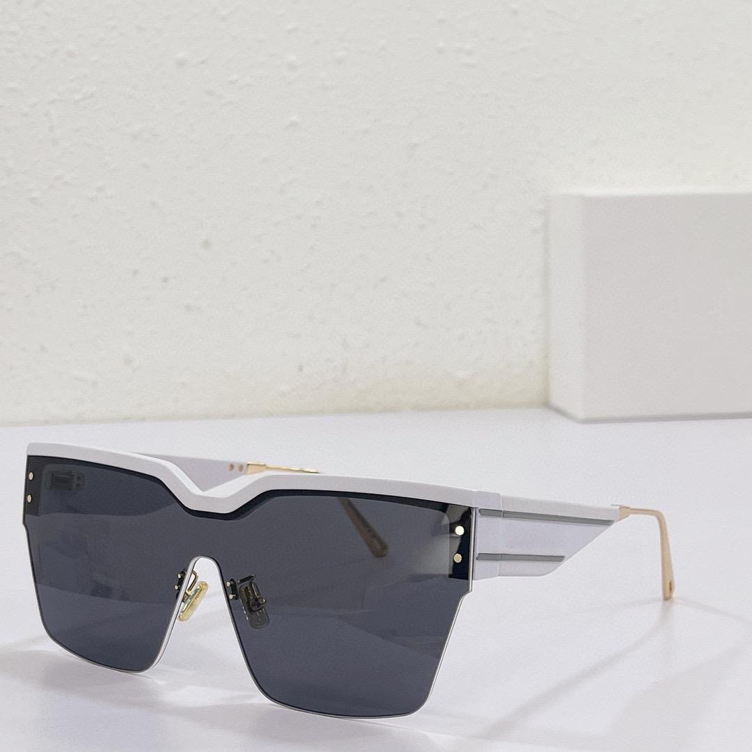 Sunglasses For Woman And Mens Designer Retro Summer M4U Anti-Ultraviolet Driving Fishing Random Box
Sunglasses For Woman And Mens Designer Retro Summer M4U Anti-Ultraviolet Driving Fishing Random Box