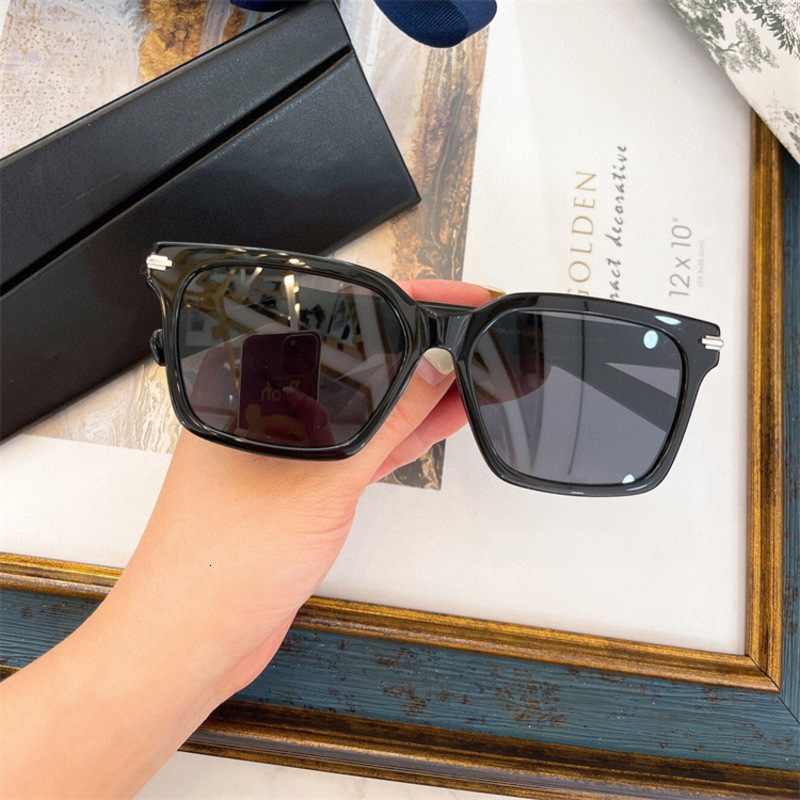 Sunglasses D fashion box men's net red same style personalized Women's blacksuit s3f
Sunglasses D fashion box men's net red same style personalized Women's blacksuit s3f