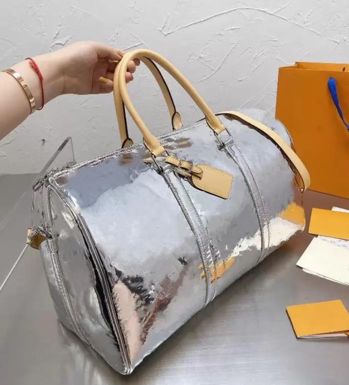 2022 Large Capacity Luggage Travel Bag Silver Embossed Handbag Boston Men Women Duffle Bags
2022 Large Capacity Luggage Travel Bag Silver Embossed Handbag Boston Men Women Duffle Bags