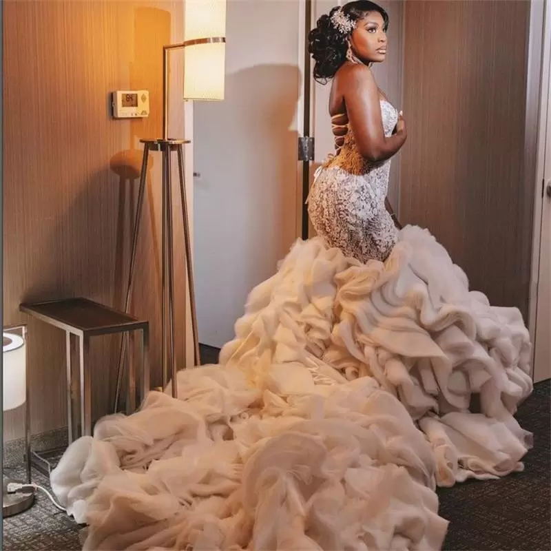 Sexy Sweetheart Mermaid Wedding Dresses Up Backless Tulle Lace Strapless Ruffles Long Train Custom Made Plus Size Country Bridal Gown