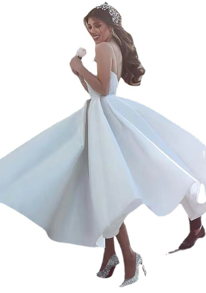 2022 Latest Strap Ruched Tulle Sweep Train Corset Backless Simple Bridal Gowns Custom Made Ball Gown Wedding Dresses 0510