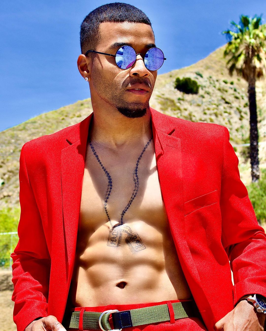 Summer Red Wedding Tuxedos Notched Lapel Mens Pants Suits Handsome Men Prom Party Formal Outfit 2 pieces