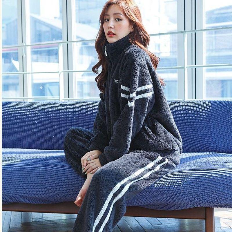Gym Clothing Plush Sports Suit 2022 Autumn Winter Women Thickened Lamb Wool Jacket Casual Trousers Two-piece, Blue
Gym Clothing Plush Sports Suit 2022 Autumn Winter Women Thickened Lamb Wool Jacket Casual Trousers Two-piece, Blue