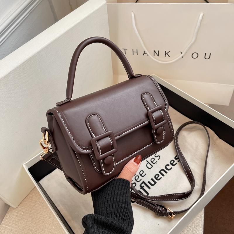Evening Bags Retro Small PU Leather Flap Crossbody Bag With Short Handle For Women Totes One Shoulder Handbag And Purses Designer BrandEveni, Black
Evening Bags Retro Small PU Leather Flap Crossbody Bag With Short Handle For Women Totes One Shoulder Handbag And Purses Designer BrandEveni, Black