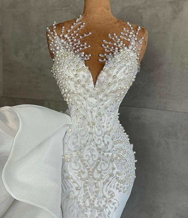 Luxurious Pearls Mermaid beach Wedding Dresses Beaded Crystals Lace sheer Jewel Neck Sequined Bridal Gowns Robe de mariée