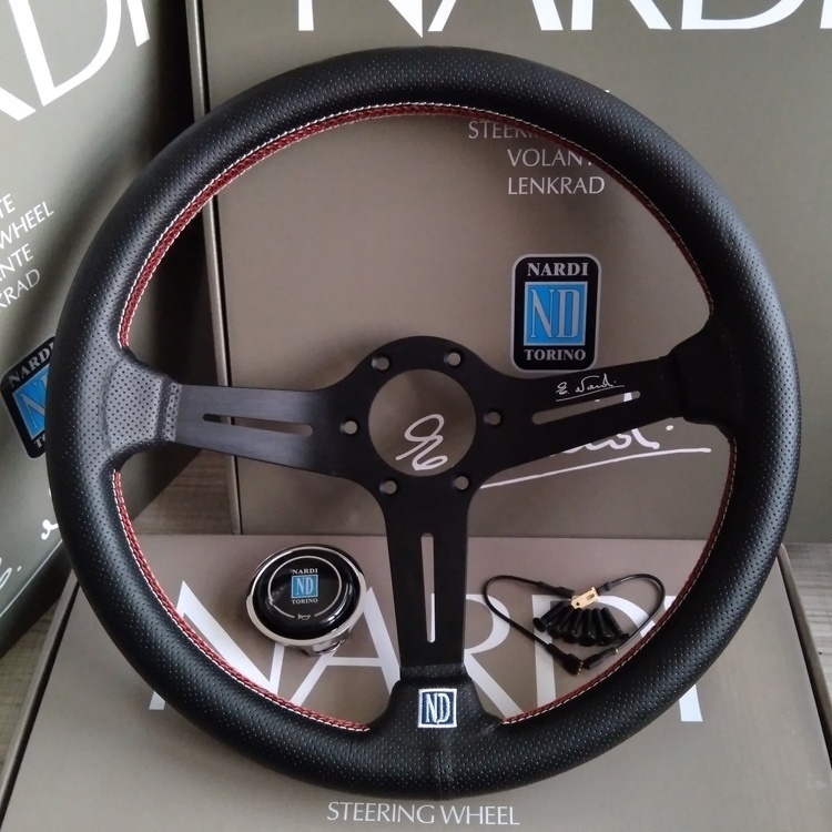 ND 14 Inch 350mm Universal Leather Auto Racing Steering Wheel Deep Corn Drifting Sport Steering Wheel Car Accessories
ND 14 Inch 350mm Universal Leather Auto Racing Steering Wheel Deep Corn Drifting Sport Steering Wheel Car Accessories