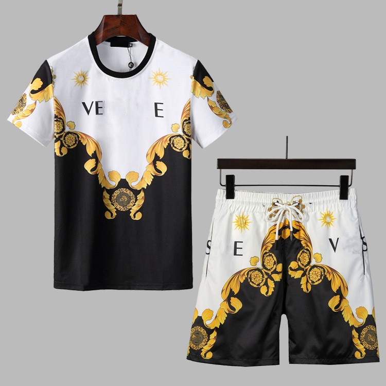 Mens Beach Designers Tracksuits Summer Suits Fashion Women T-Shirt Seaside Holiday Shirts Shorts Sets Men Luxury Casual Sports Outfits Sportswears 2022 M, Supplementary shipping
Mens Beach Designers Tracksuits Summer Suits Fashion Women T-Shirt Seaside Holiday Shirts Shorts Sets Men Luxury Casual Sports Outfits Sportswears 2022 M, Supplementary shipping