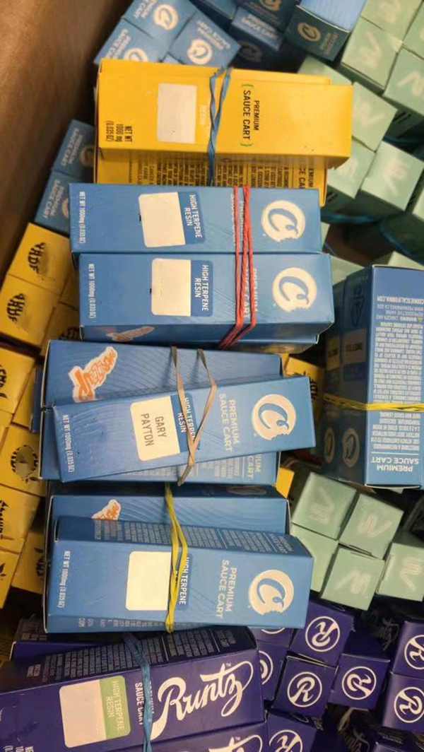 COOKIES RUNTZ RUNTY MINNTZ Atomizer CARTS Disposable vape cartridge pre-filled high purity strength THC0 1000mg oil USA stock fast delivery
COOKIES RUNTZ RUNTY MINNTZ Atomizer CARTS Disposable vape cartridge pre-filled high purity strength THC0 1000mg oil USA stock fast delivery