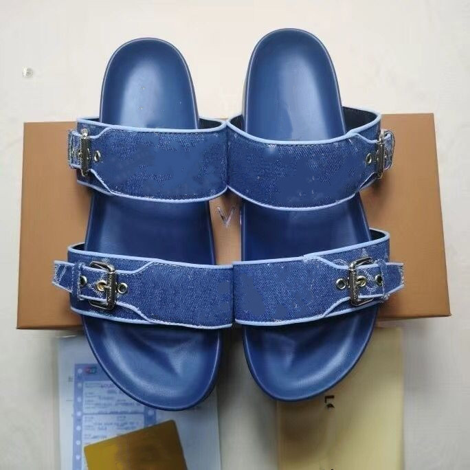 2022 Luxury Leather Flat Platform Slippers Lady Flower Flip Flops Summer Fashion Printed Slides Beach Leisure, As pic
2022 Luxury Leather Flat Platform Slippers Lady Flower Flip Flops Summer Fashion Printed Slides Beach Leisure, As pic