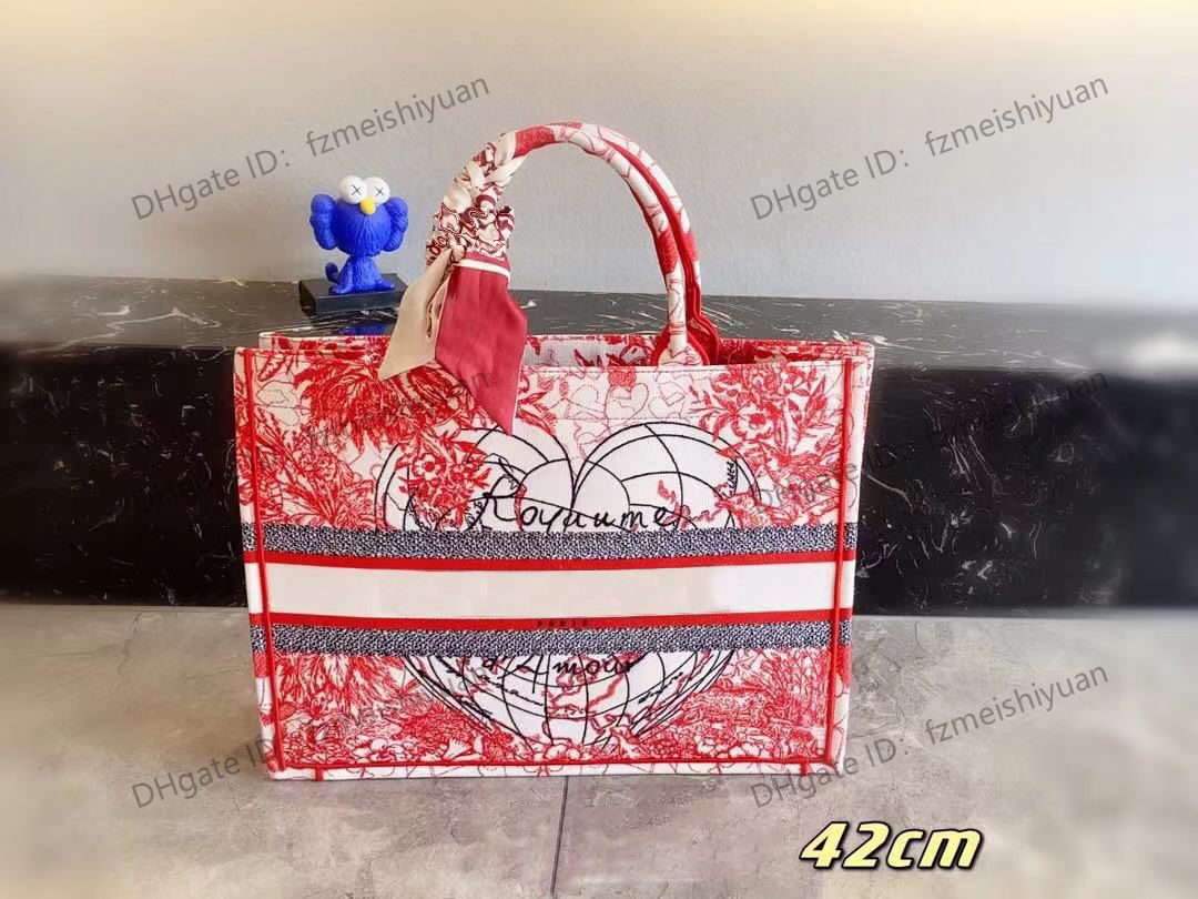 Wholesale Book Bag Tote Retro Printing Large Capacity Handbag Fashion Portable Trend Shopping Bag
Wholesale Book Bag Tote Retro Printing Large Capacity Handbag Fashion Portable Trend Shopping Bag