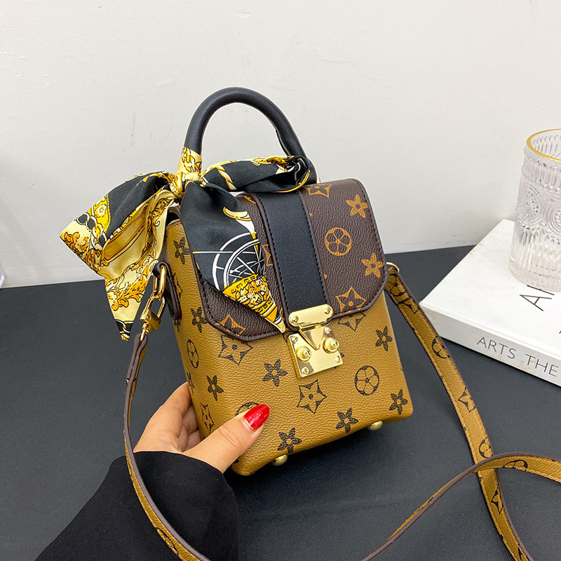 Lvs Purses Cross Body Flower Embossing PU Female Bag 2022 Luxury Shoulder Messenger Ladies Fashion Brand Desinger Small Bucket Handbag, Black
Lvs Purses Cross Body Flower Embossing PU Female Bag 2022 Luxury Shoulder Messenger Ladies Fashion Brand Desinger Small Bucket Handbag, Black