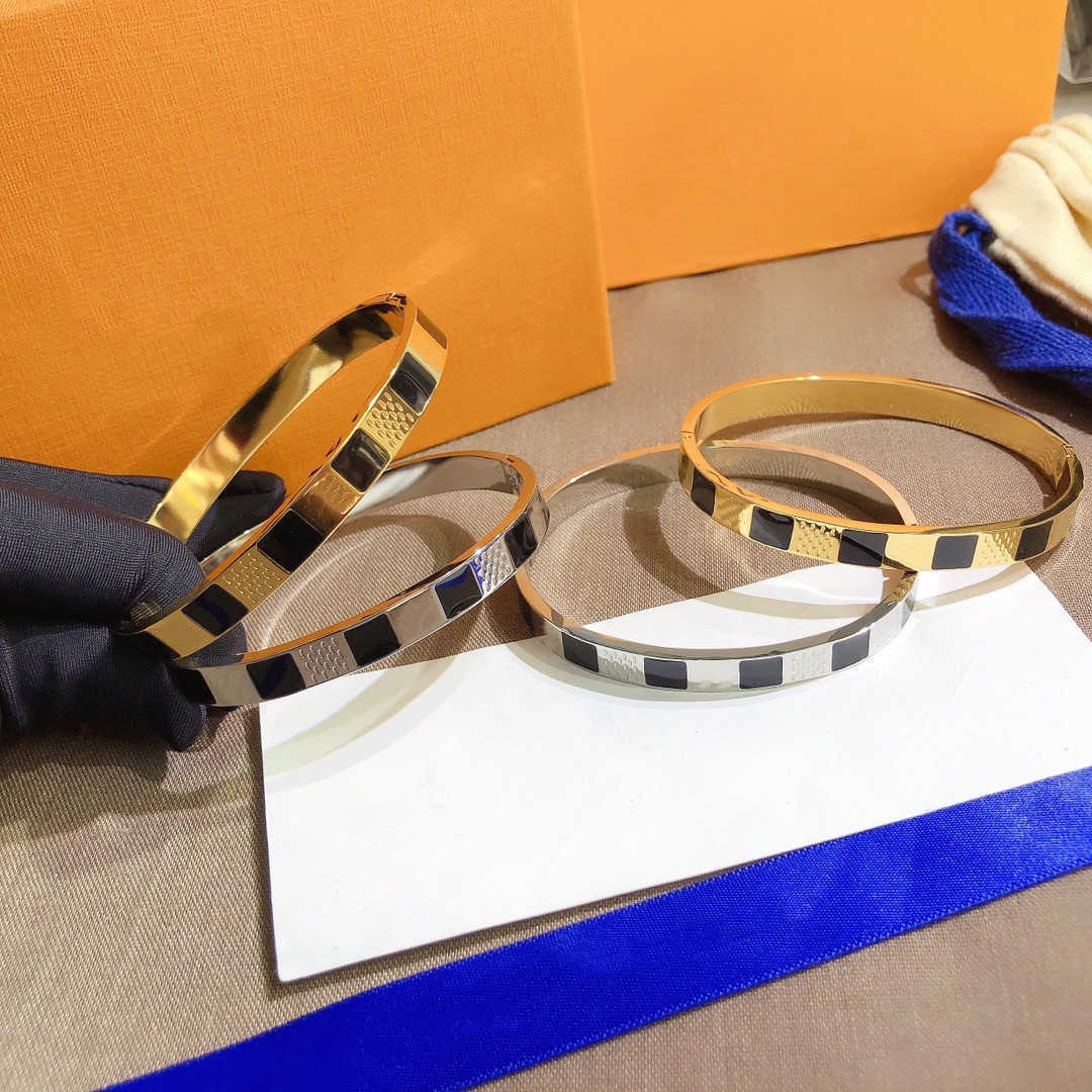 Alloy Traditional C… - image