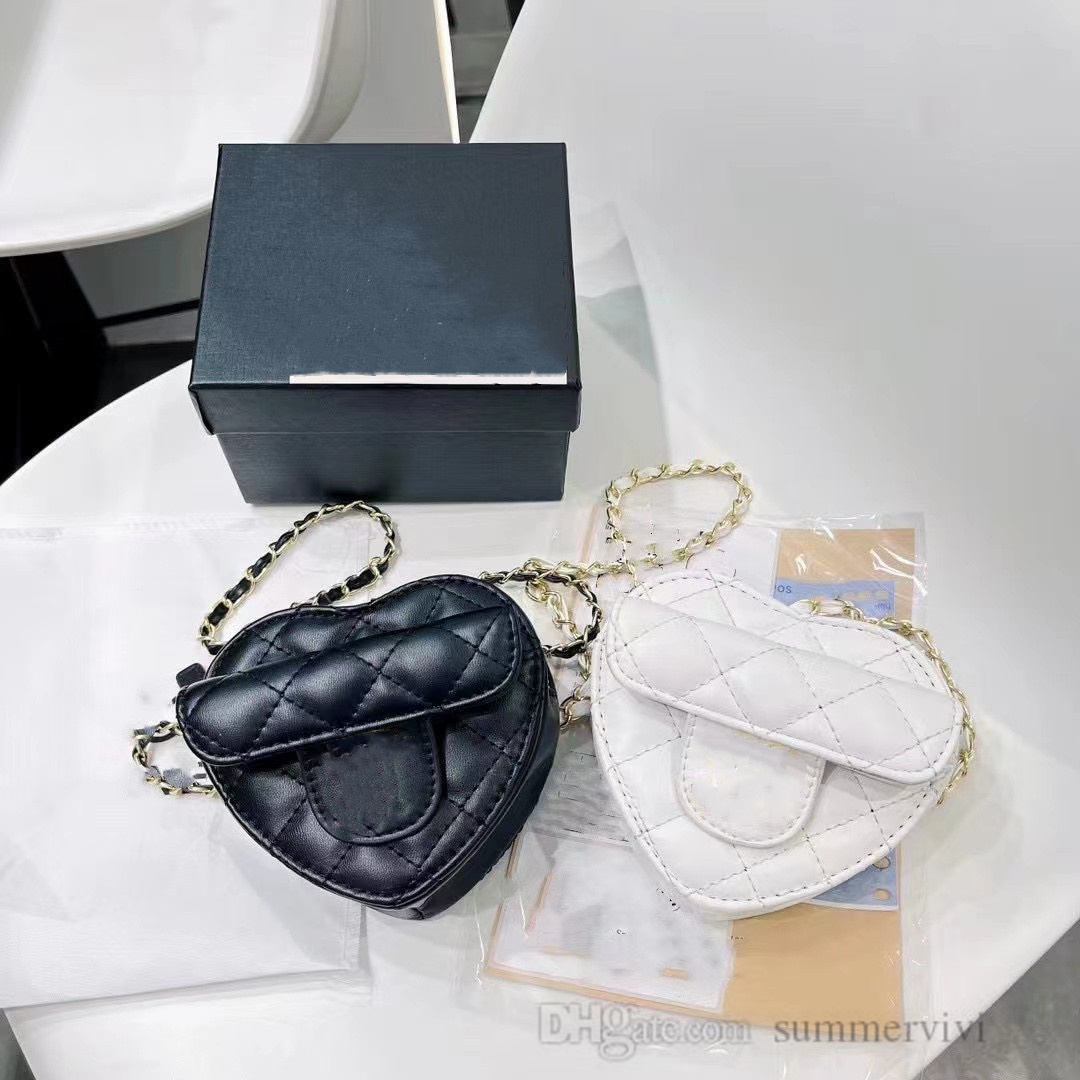 Luxury children diamond lattice quilted handbags INS girls love heart messenger bag kids metals letter chain single shoulder bags A8622, White
Luxury children diamond lattice quilted handbags INS girls love heart messenger bag kids metals letter chain single shoulder bags A8622, White