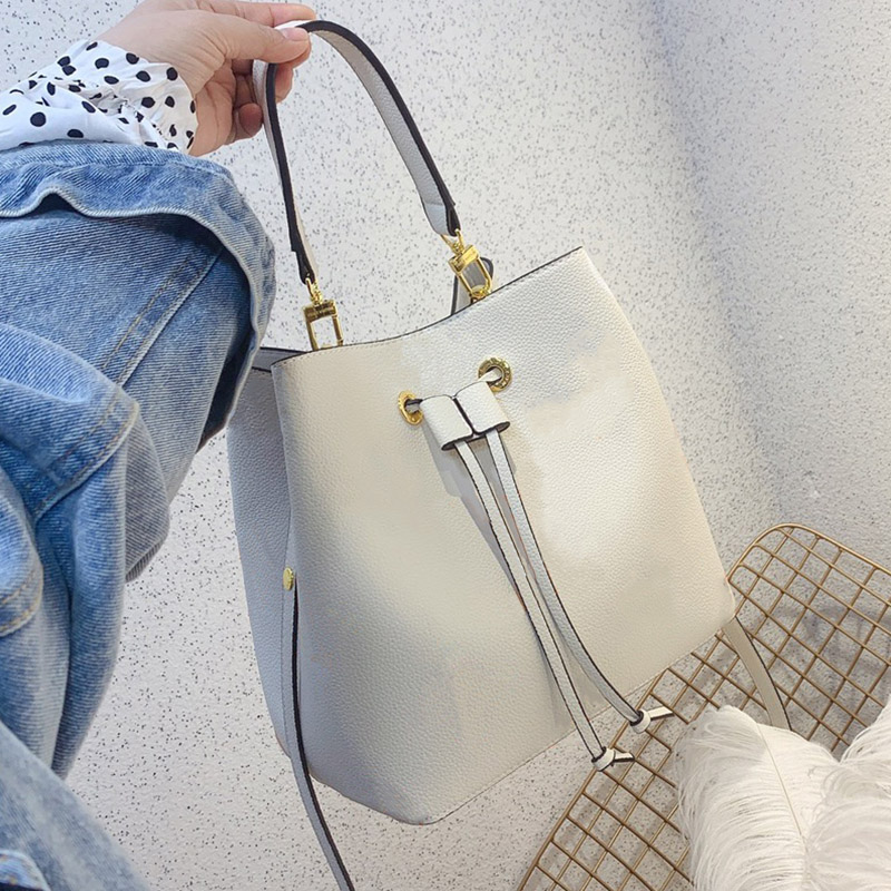Fashion Shoulder Bag Women Bucket Luxurys Designer Top-Quality Drawstring Leather Crossbody Bags Artwork Women's Handbag Wallet Handbags, Increase freight
Fashion Shoulder Bag Women Bucket Luxurys Designer Top-Quality Drawstring Leather Crossbody Bags Artwork Women's Handbag Wallet Handbags, Increase freight