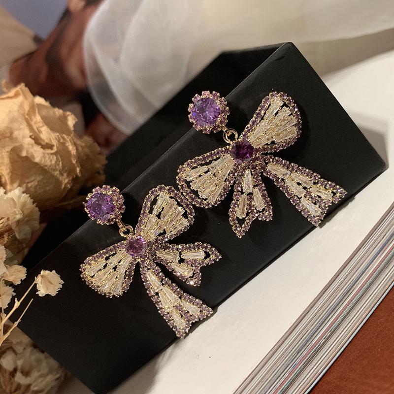 Stud Exaggerated Female Bows Knot Full Of Fringed Earrings With Super Flash Crystal Temperament Statement EarringsStud
Stud Exaggerated Female Bows Knot Full Of Fringed Earrings With Super Flash Crystal Temperament Statement EarringsStud