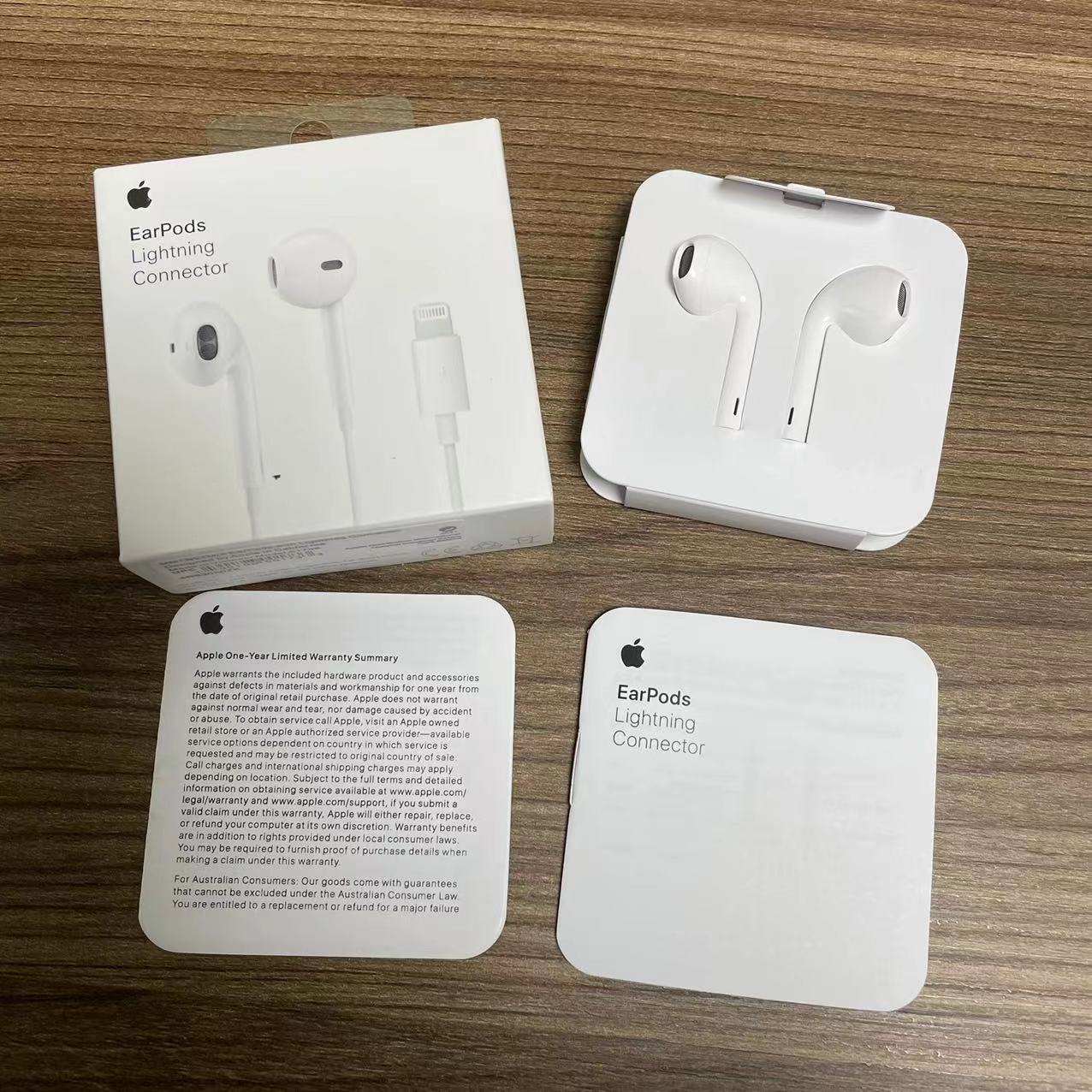 Original Apple Wired Earphones For Iphone 7 8 X 11 12 13 Pro max lightning stereo bass wired headphones in ear earbuds with mic headset, White 
Original Apple Wired Earphones For Iphone 7 8 X 11 12 13 Pro max lightning stereo bass wired headphones in ear earbuds with mic headset, White