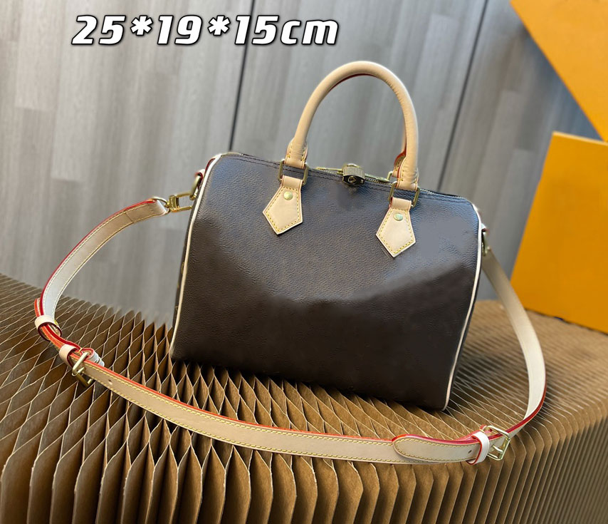Designer bag genuine leather Boston handbag pillow women's 2022 new popular messenger bag single shoulder bags, Chocolate
Designer bag genuine leather Boston handbag pillow women's 2022 new popular messenger bag single shoulder bags, Chocolate