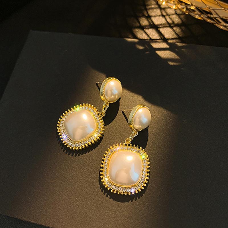 Dangle & Chandelier Big Pearl Drop Earring Female Fashion Romantic Temperament Handmade Jewelry Wholesale GiftDangle
Dangle & Chandelier Big Pearl Drop Earring Female Fashion Romantic Temperament Handmade Jewelry Wholesale GiftDangle