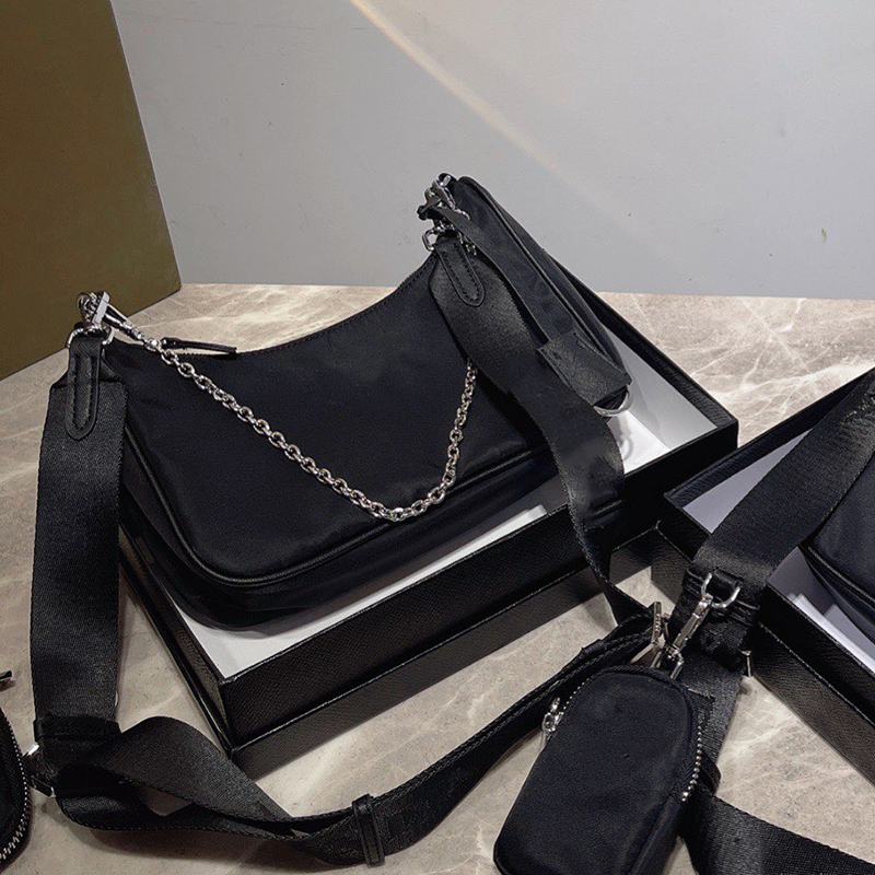 Handbag Women Luxury Designer Nylon bags with letters Wholesale canvas hobo shoulder bag lady Tote chains handbags messenger bagss, Shipping blink
Handbag Women Luxury Designer Nylon bags with letters Wholesale canvas hobo shoulder bag lady Tote chains handbags messenger bagss, Shipping blink