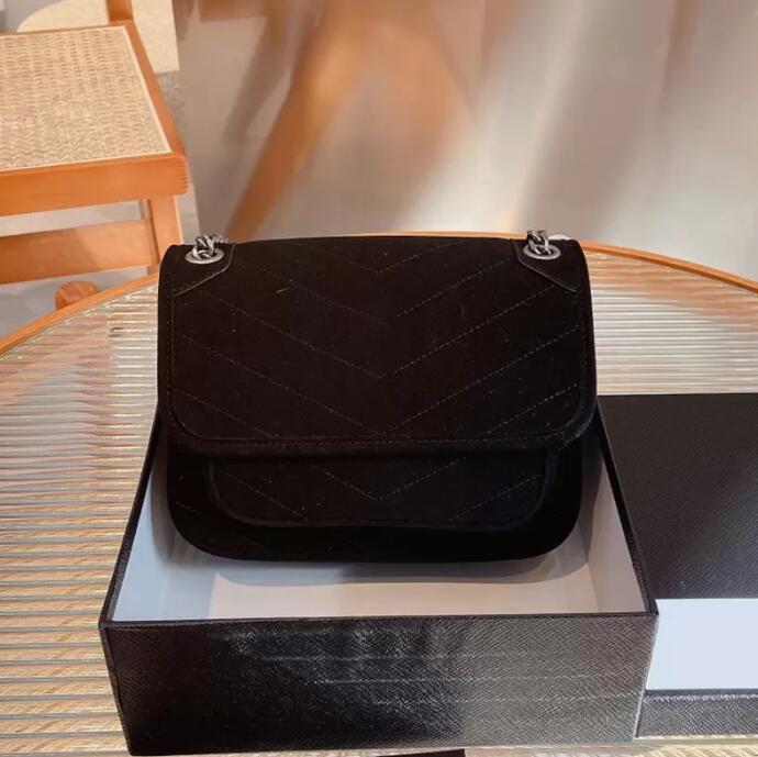 SW 2021 Fashion Famous Luxury Designer Niki Velvet Bags Mini Flap Multi Pochette Gold/Aged Hardware Chain Cross Body Shoulder Large channel Purse Handbags 22/7/17CM, Extra freight
SW 2021 Fashion Famous Luxury Designer Niki Velvet Bags Mini Flap Multi Pochette Gold/Aged Hardware Chain Cross Body Shoulder Large channel Purse Handbags 22/7/17CM, Extra freight