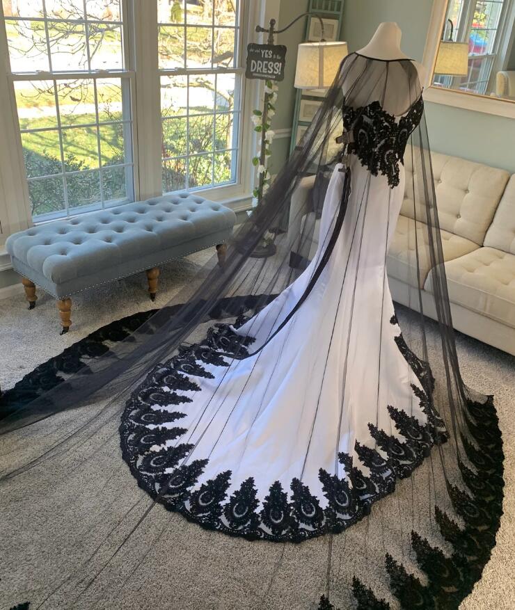 Elegant Gothic Mermaid Wedding Dresses 2022 With Cape White And Black Lace Medieval Boho Wedding Dress 2022 Satin Backless Bride Women Robe De Mariee 