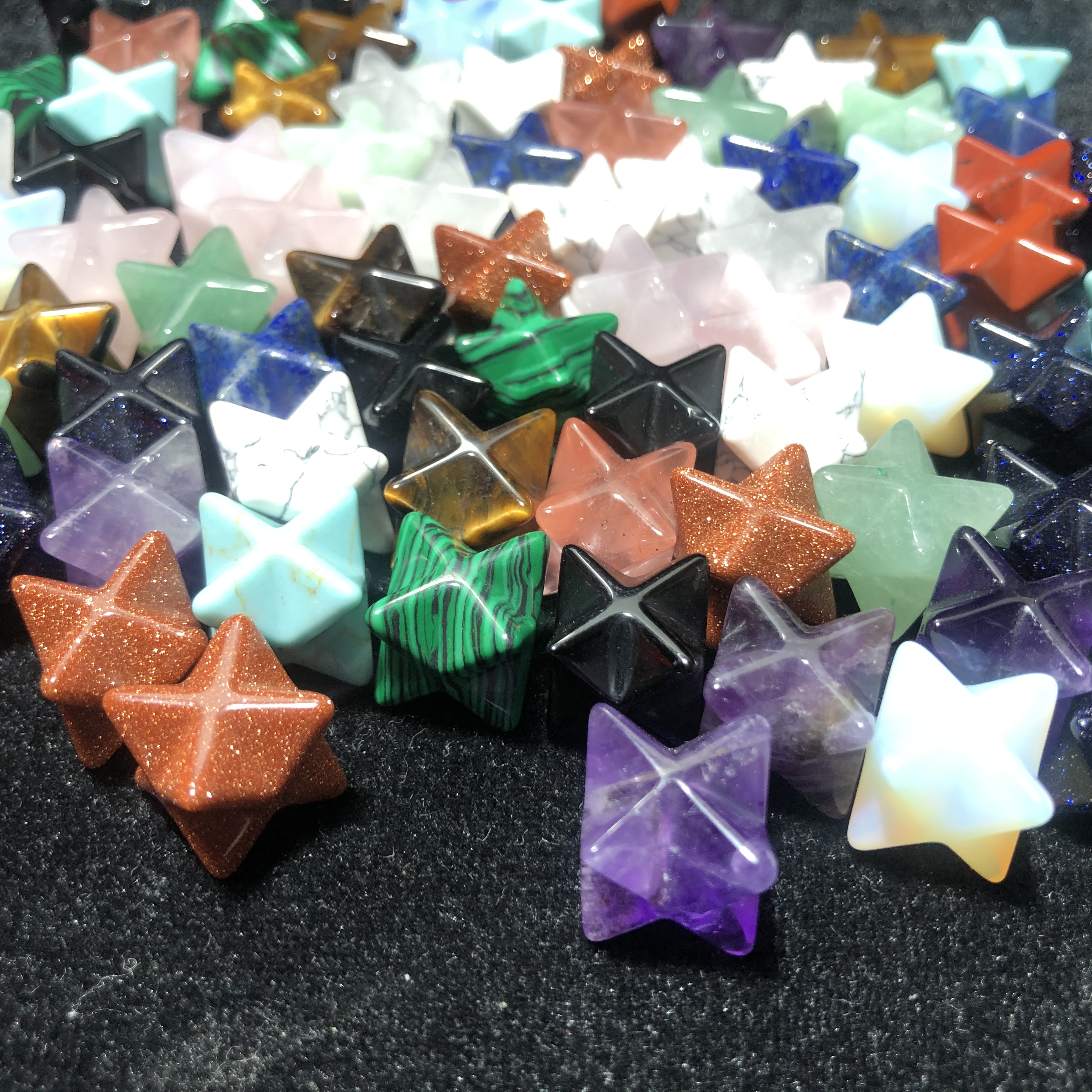Mini Merkaba Hexagram Star Qaurtz Chakra stone crafts Energy Healing Reiki Crystal Hand Play Home Decoration Stone Handicraft Carvings
Mini Merkaba Hexagram Star Qaurtz Chakra stone crafts Energy Healing Reiki Crystal Hand Play Home Decoration Stone Handicraft Carvings