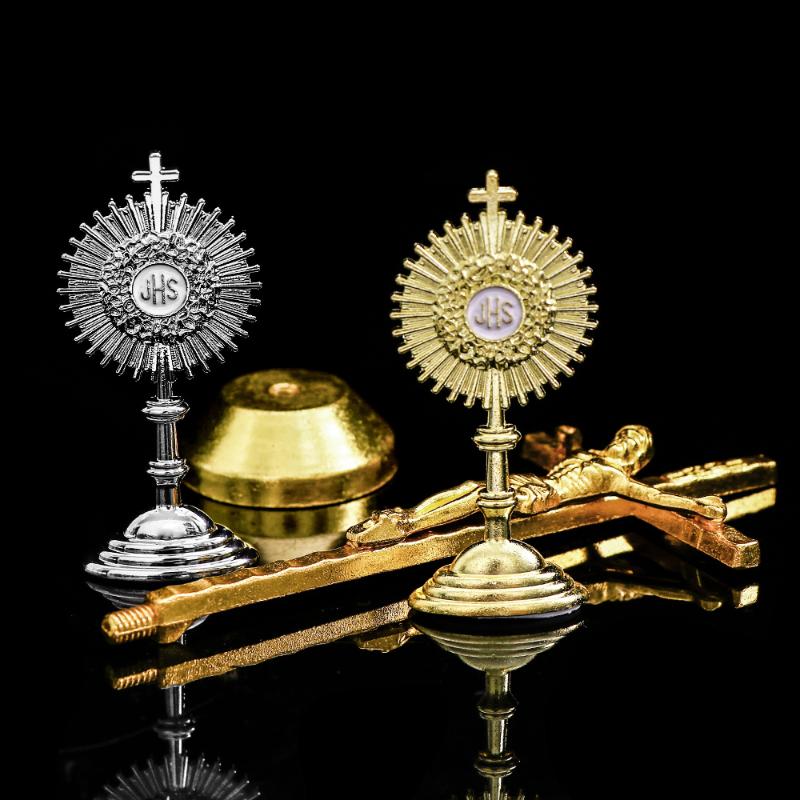 Charms Holy Communion Religious JHS Statue Mini First Gift Jesus Golden Sacramento Baptismal Table Decoration StatueCharms
Charms Holy Communion Religious JHS Statue Mini First Gift Jesus Golden Sacramento Baptismal Table Decoration StatueCharms