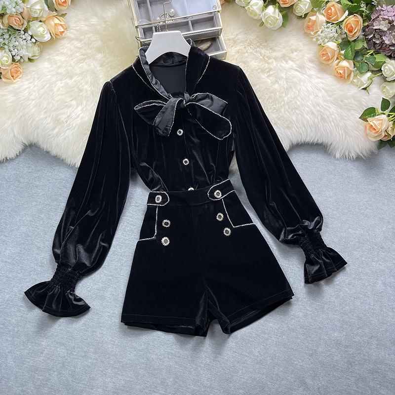 Women's Tracksuits Women 2022 Spring Summer Golden Velvet Shorts Suits Female Two Piece Set Lady Bow Lace Up Collar Shirts And X18, Black
Women's Tracksuits Women 2022 Spring Summer Golden Velvet Shorts Suits Female Two Piece Set Lady Bow Lace Up Collar Shirts And X18, Black