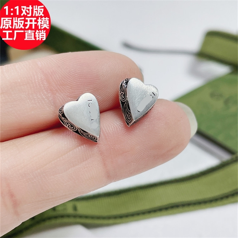 20% OFF jewelry The New 925 silver vine carving pattern, old love bright face heart-shaped earrings, men's and women's same Earrings
20% OFF jewelry The New 925 silver vine carving pattern, old love bright face heart-shaped earrings, men's and women's same Earrings
