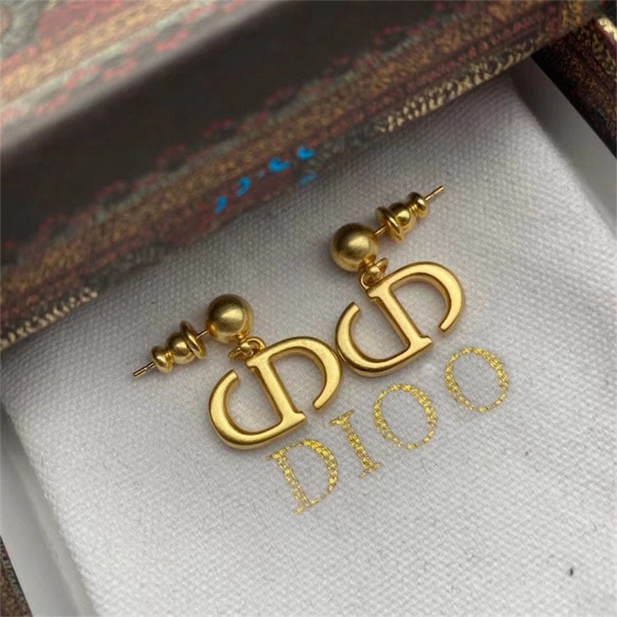 30% OFF 2022 jewelry D's new Fashion Trend versatile female temperament design sense Earrings
30% OFF 2022 jewelry D's new Fashion Trend versatile female temperament design sense Earrings