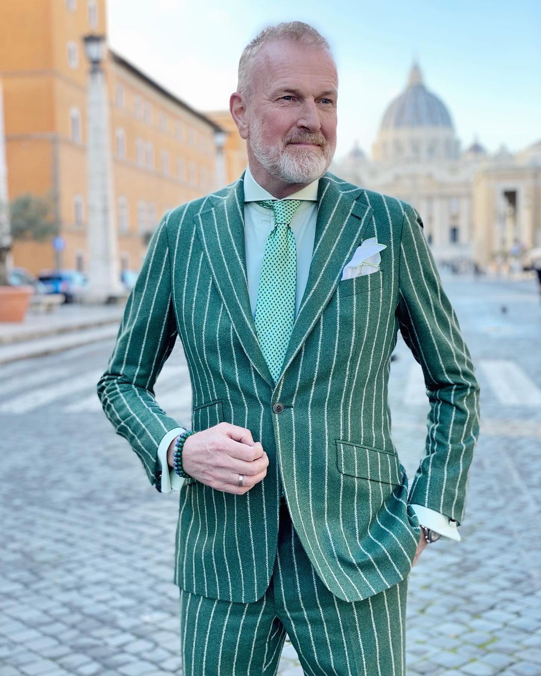 Summer Green Pinstripe Men Wedding Tuxedos Peaked Lapel Jacket Suits Handsome Men Prom Party Formal Outfit 2 Pieces