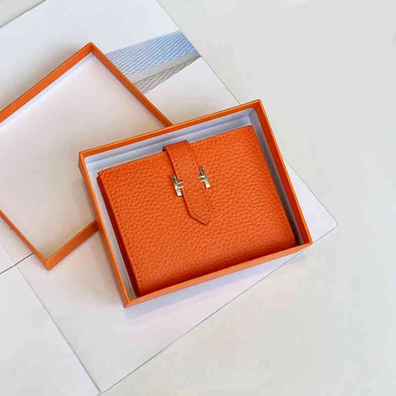 Folding Short Leather Wallet h Buckle Thin Multi Card Pocket Multidesignersfunction Change Bag WRH3, Short style - bright red (top leather)
Folding Short Leather Wallet h Buckle Thin Multi Card Pocket Multidesignersfunction Change Bag WRH3, Short style - bright red (top leather)