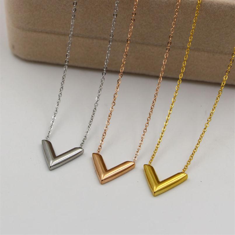 Titanium steel Korean version of the three-dimensional V letter necklace fashion for women's short collarbone necklace access3070
Titanium steel Korean version of the three-dimensional V letter necklace fashion for women's short collarbone necklace access3070