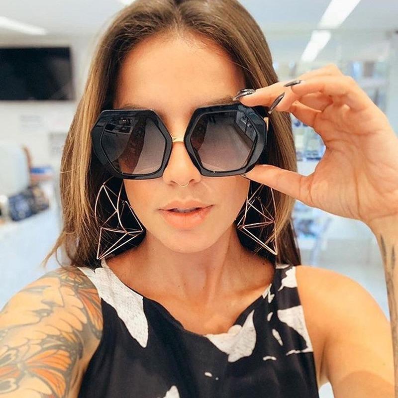 Sunglasses Vintage Oversized Women Brand Designer Fashion Sun Glasses Shades Large Black Lens UV400 Outdoors EyewearSunglasses
Sunglasses Vintage Oversized Women Brand Designer Fashion Sun Glasses Shades Large Black Lens UV400 Outdoors EyewearSunglasses