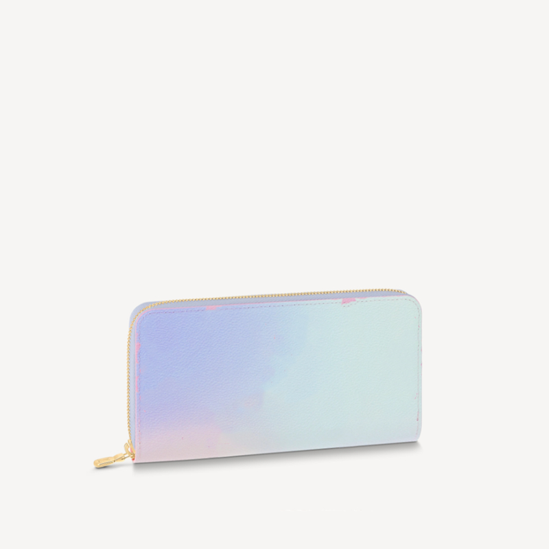 Explosive Women's ZIPPY WALLET M81340 iconic wallet color gradations Sunrise Pastel coated canvas Gold-color hardware Zip closure Designer counter with box, Size 19.5*10.5*2.5cm
Explosive Women's ZIPPY WALLET M81340 iconic wallet color gradations Sunrise Pastel coated canvas Gold-color hardware Zip closure Designer counter with box, Size 19.5*10.5*2.5cm