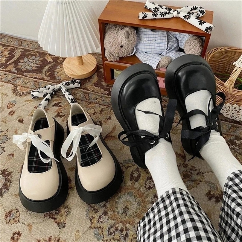 Women Lolita Mary Jane Shoes Chunky Gothic Punk Rock Platform Wedges Shoes Cute Round Toe Flats White Black Leather Loafers 220616
Women Lolita Mary Jane Shoes Chunky Gothic Punk Rock Platform Wedges Shoes Cute Round Toe Flats White Black Leather Loafers 220616