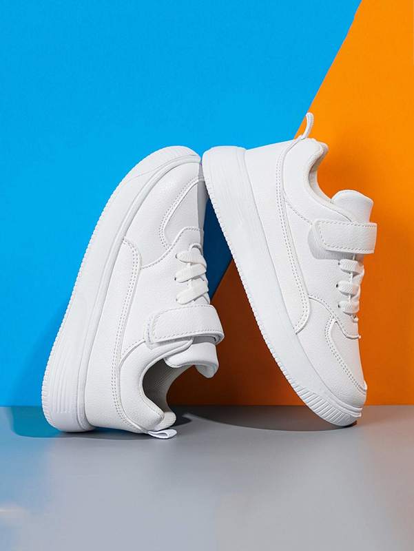 Kids Hook-and-loop Fastener Strap Skate Shoes SHE