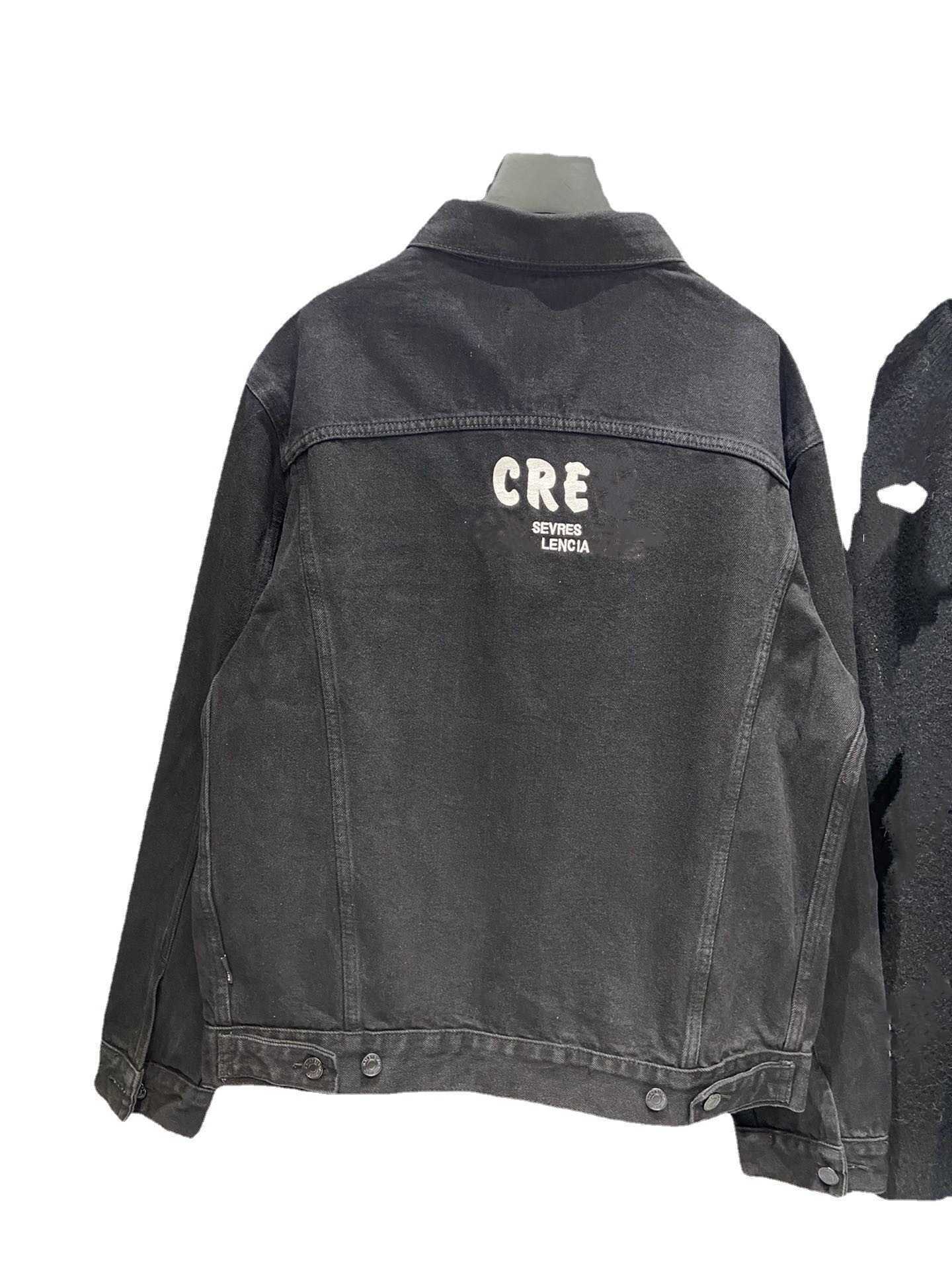 Men's Jackets Correct version 21fw autumn and winter style with embroidered letters on the front and crew letters on the back, Black
Men's Jackets Correct version 21fw autumn and winter style with embroidered letters on the front and crew letters on the back, Black