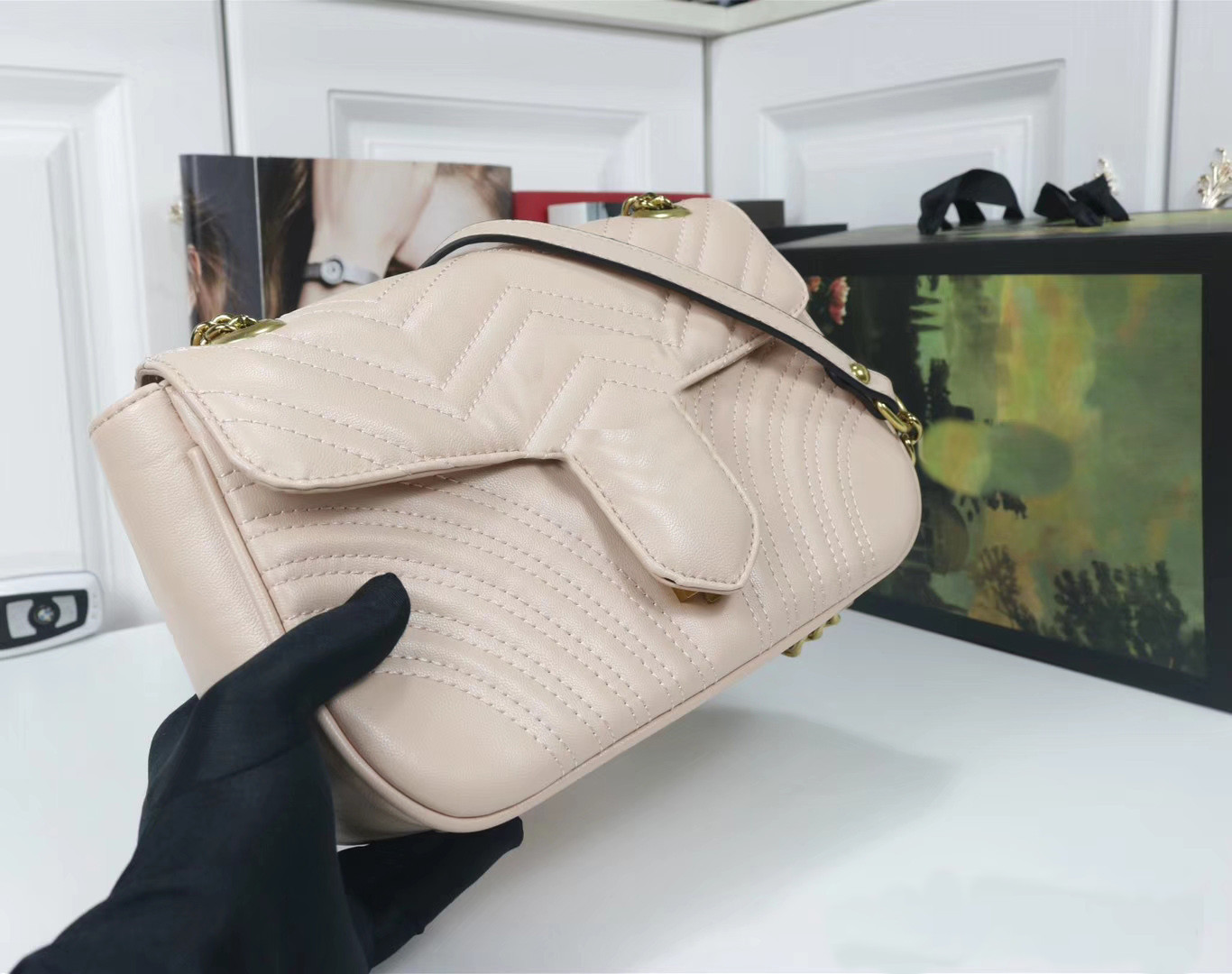 Boomboomluxury 2022 Designer Bag Luxurys Woman Date code serial number Leather women purse messenger shoulder body with Box, White
Boomboomluxury 2022 Designer Bag Luxurys Woman Date code serial number Leather women purse messenger shoulder body with Box, White