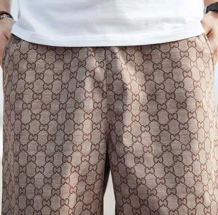 Summer Mens Shorts Designers Pants Casual Sports 2022 Fashion Quick Drying Men Beach Pants Black and White letter print Short Asian Size S-4XL, Khaki
Summer Mens Shorts Designers Pants Casual Sports 2022 Fashion Quick Drying Men Beach Pants Black and White letter print Short Asian Size S-4XL, Khaki