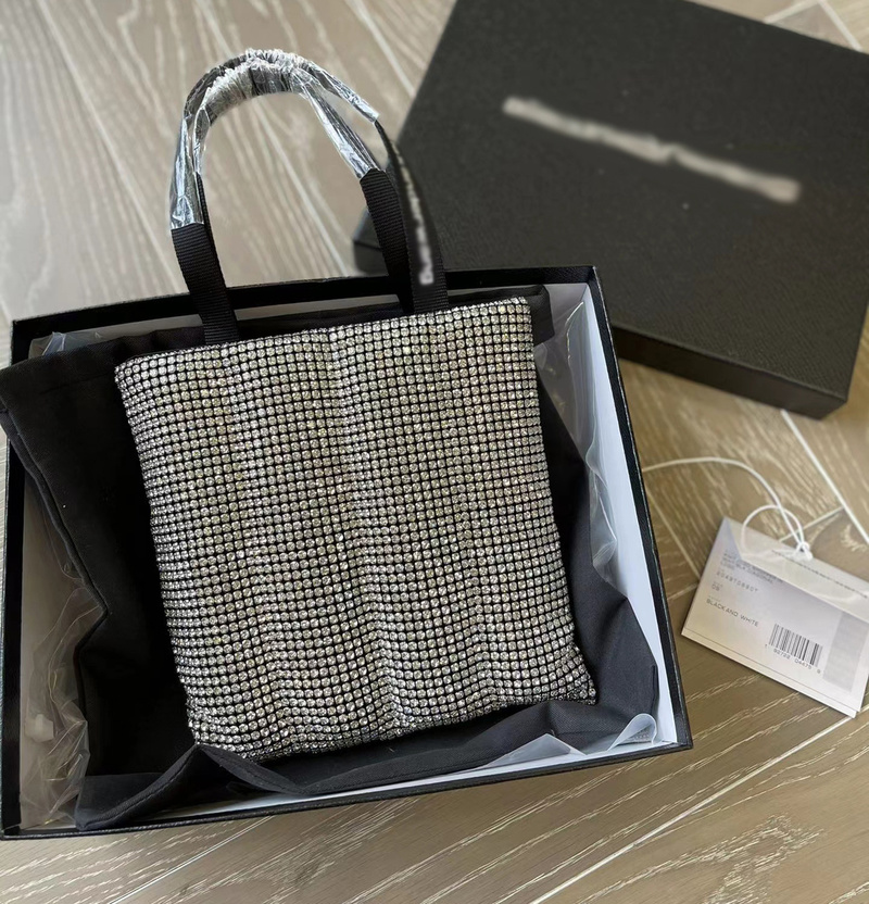Rhinestones Handbags Fashion Diamond Bucket Bag Evening Bridal Party Elegant Clutch Bags, Silver
Rhinestones Handbags Fashion Diamond Bucket Bag Evening Bridal Party Elegant Clutch Bags, Silver