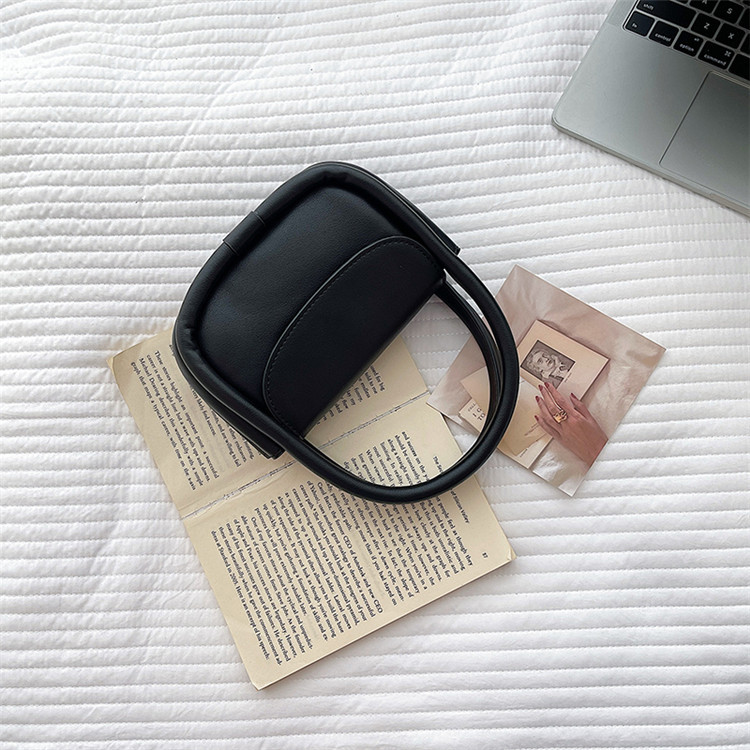 Woman New Designer Bag Korean Popular Square Shoulder Bags Simple Lady Luxury Handbags Women Flip Portable Fashion Handbag, White
Woman New Designer Bag Korean Popular Square Shoulder Bags Simple Lady Luxury Handbags Women Flip Portable Fashion Handbag, White