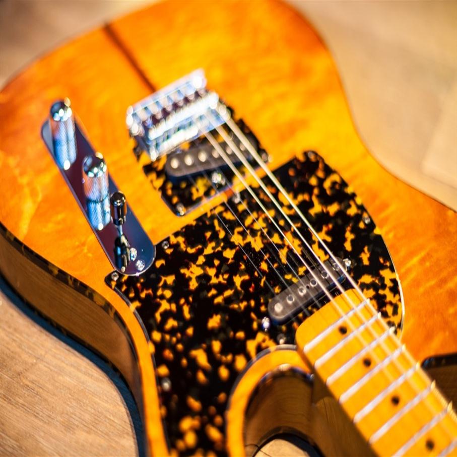 HS Anderson & Hohner Madcat Vintage Rare Electric Guitar Flame Maple Top Yellow Finish Nicer Red Turtle Pickguard TL269x
HS Anderson & Hohner Madcat Vintage Rare Electric Guitar Flame Maple Top Yellow Finish Nicer Red Turtle Pickguard TL269x