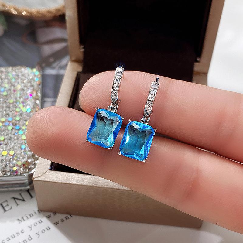 Dangle & Chandelier Classic Multicolor Square Crystal Drop Earrings For Women Shine CZ Stone Inlay Fashion Jewelry Wedding Party Gift Earrin
Dangle & Chandelier Classic Multicolor Square Crystal Drop Earrings For Women Shine CZ Stone Inlay Fashion Jewelry Wedding Party Gift Earrin